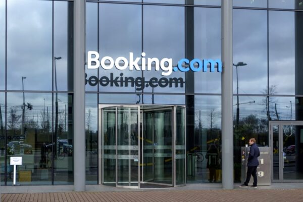 Booking.com to return $ 110M state aid