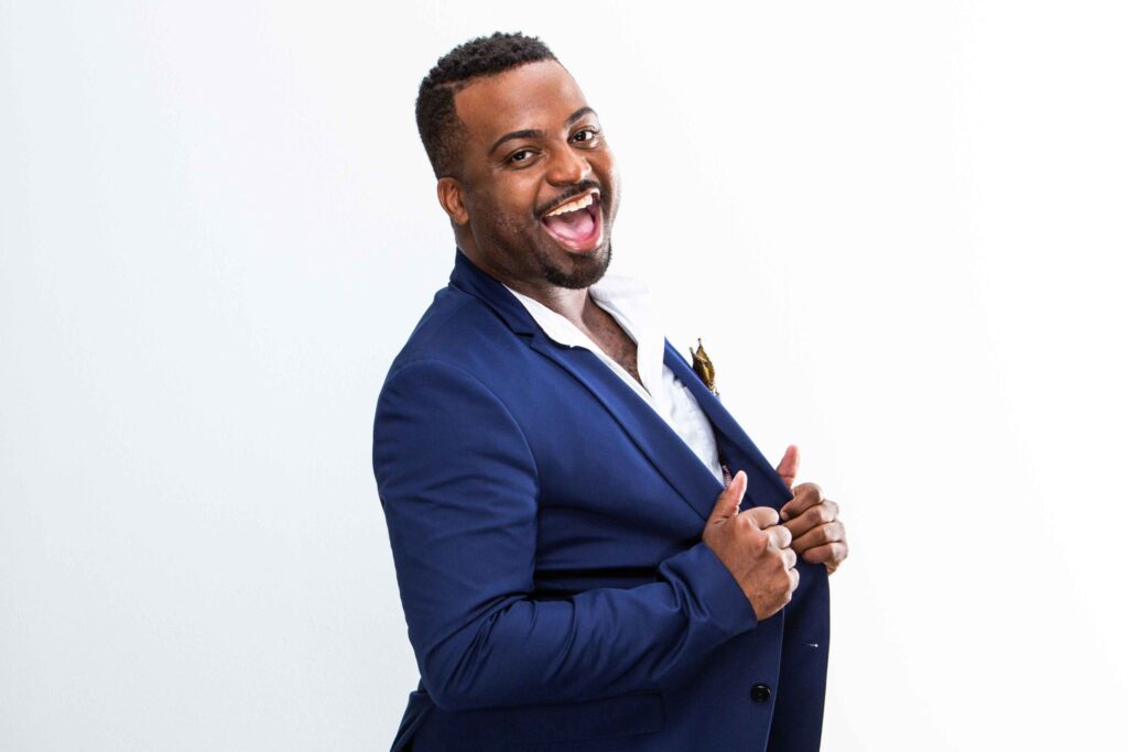 Jonathan Adams to entertain cruisers on Carnival's ship