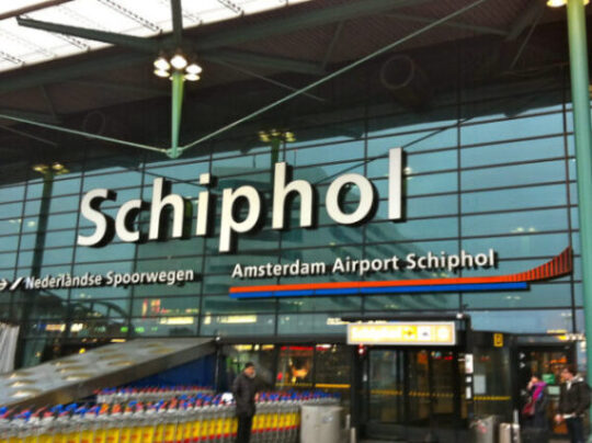 Schiphol Airport launches online shopping service