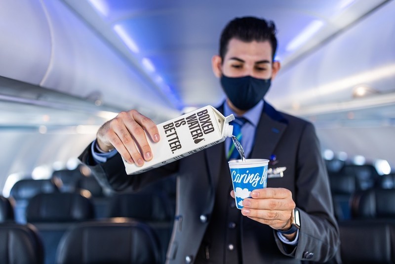 Alaska Airlines stops using plastic water bottles and cups