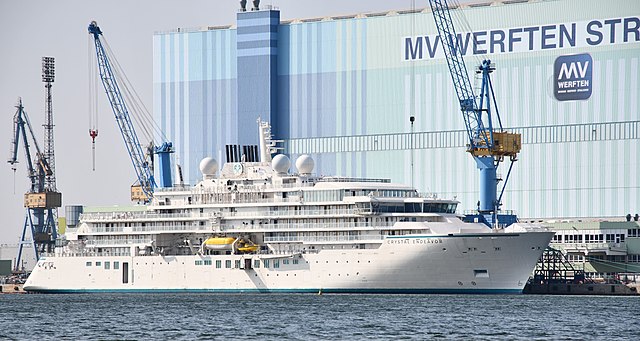 Royal Caribbean acquires cruise ship Endeavor for $275 million