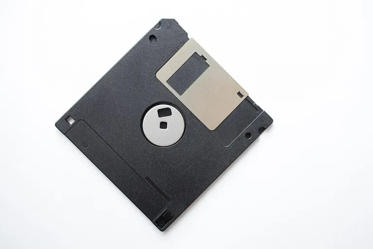 Floppy_disk_back The Untold History of B2B Travel Wholesalers: From Floppy Disks to Algorithms