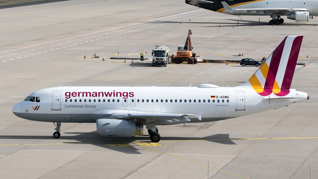 Almanya 'da grevler nedeniyle 180 uçuş iptal edildi.