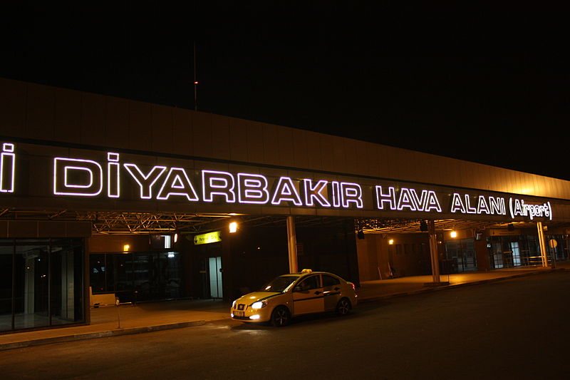 Diyarbakır Havalimanı açıldı