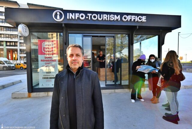İzmir'de Turizm Bilgilendirme Ofislerinin Üçüncüsü Açıldı