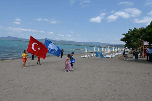 İznik Plajı, Bursa’nın ilk Mavi Bayraklı Plajı Oldu