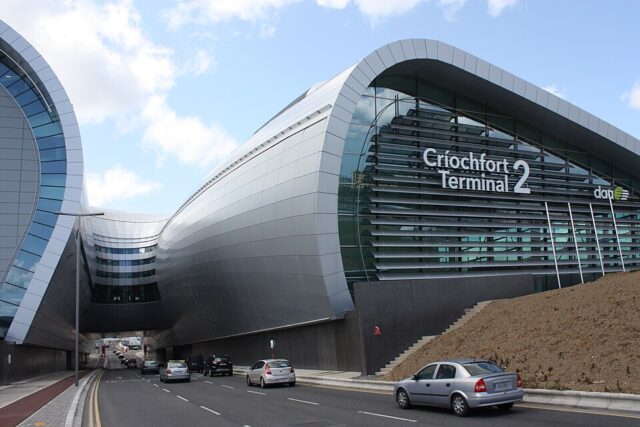 Dublin Havalimanı Terminal 2, Güvenlik Alarmı Nedeniyle Tahliye Edildi